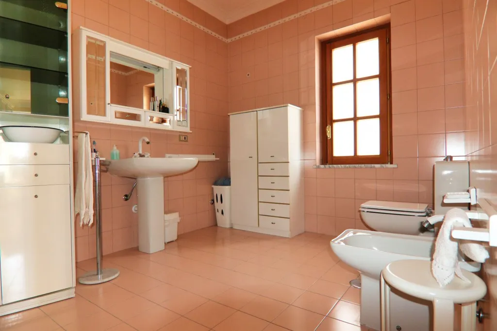 Vannitoad - Hilltop Villa with Panoramic Views in Eboli