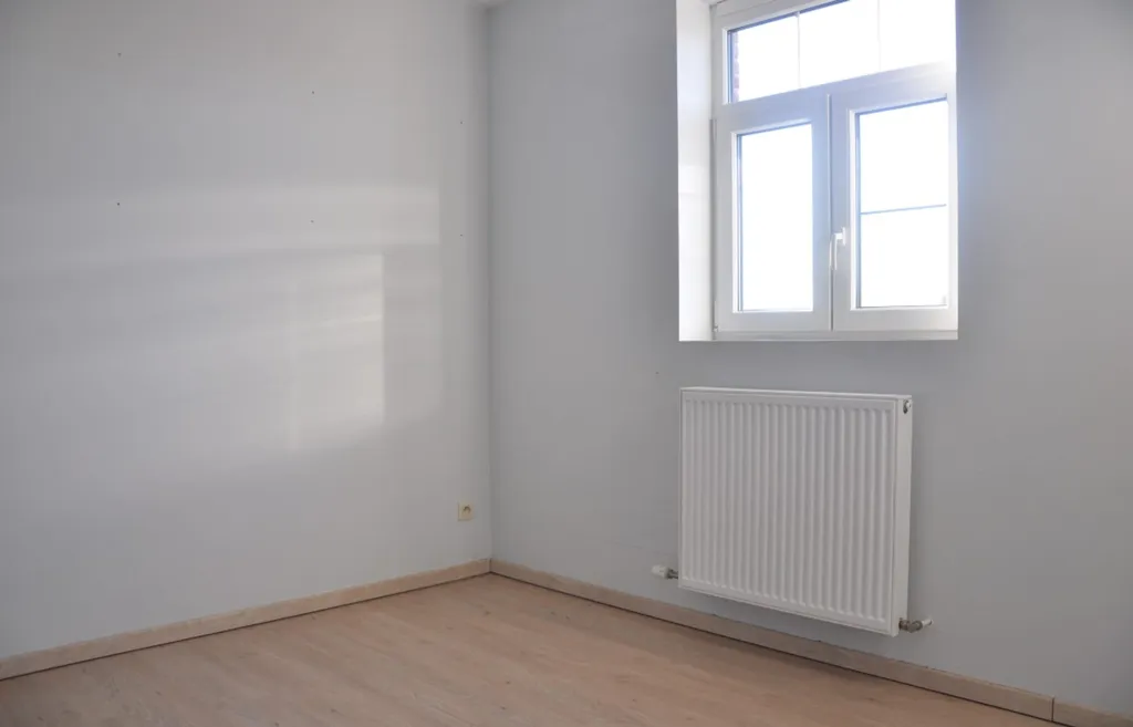 Pièces - Appartement à Rénover avec Terrasse à Nijlen