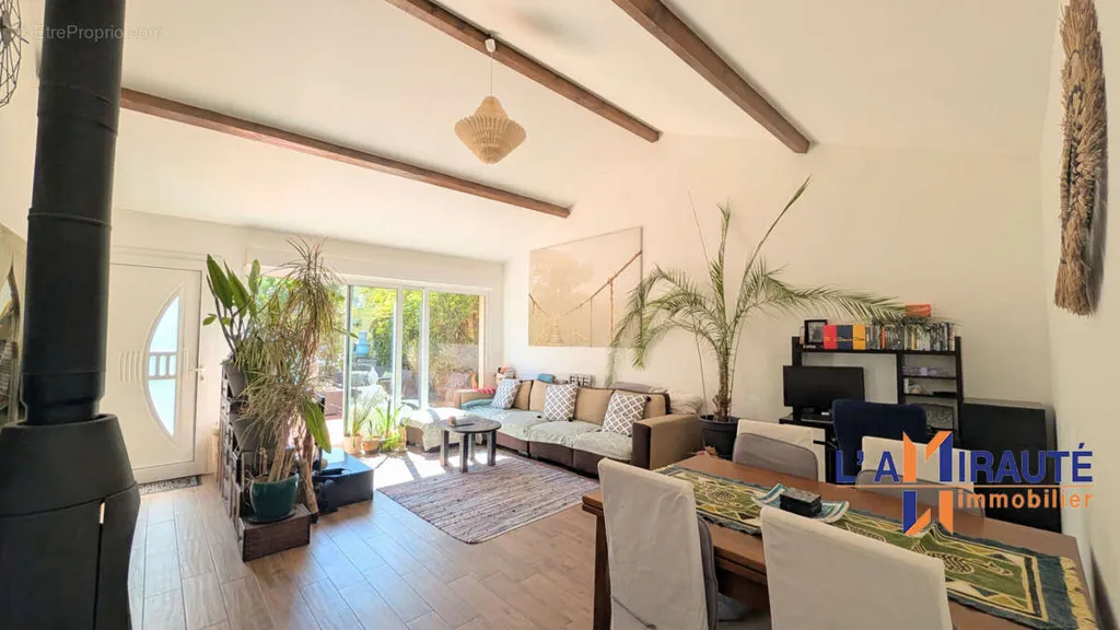 Séjour - Maison avec Jardin et Terrasse à Houilles