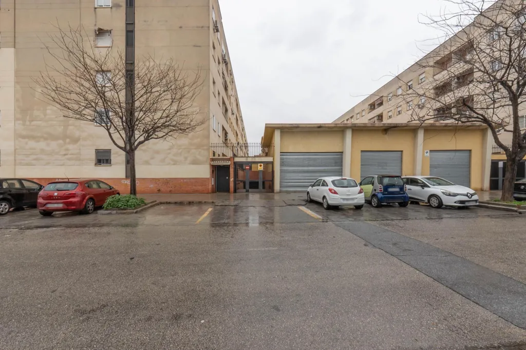 Välivaade - Duplex with Garage in Alcalá la Real, Granada