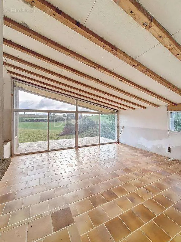 Séjour - Villa d'Architecte avec Vue Dominante en Gascogne