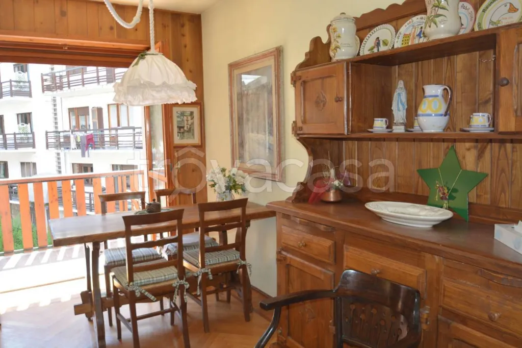 Salle à manger - Apartment with Balcony in Bardonecchia Centre