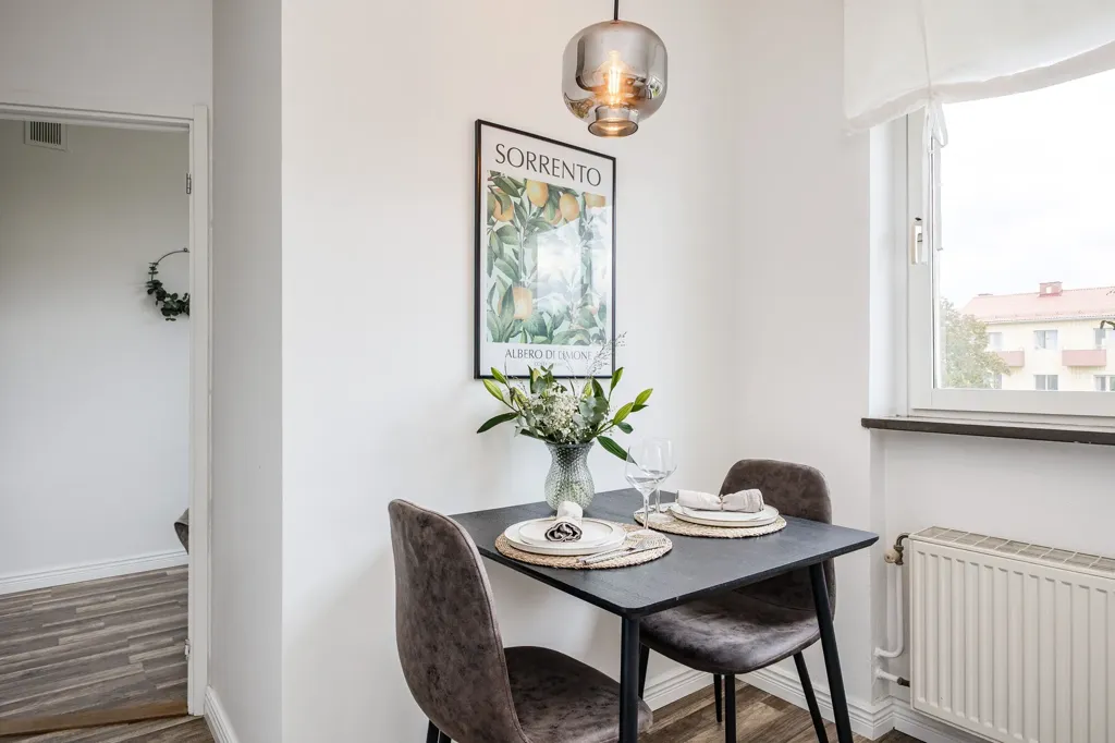 Sala da pranzo - Apartment with Balcony in Enköping