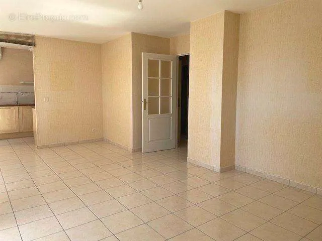 Pièces - Appartement 3 Pièces avec Parking à Vannes