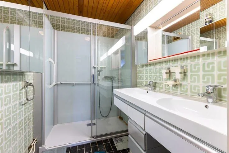 Bagni - Apartment with Canal View in Deurne, Antwerp