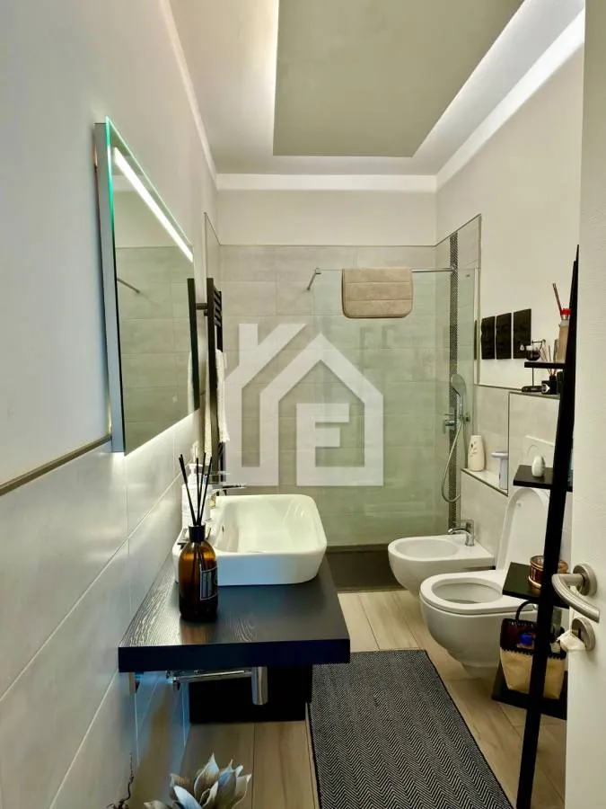Salles de bain - Modernised Apartment with Balcony in Chivasso