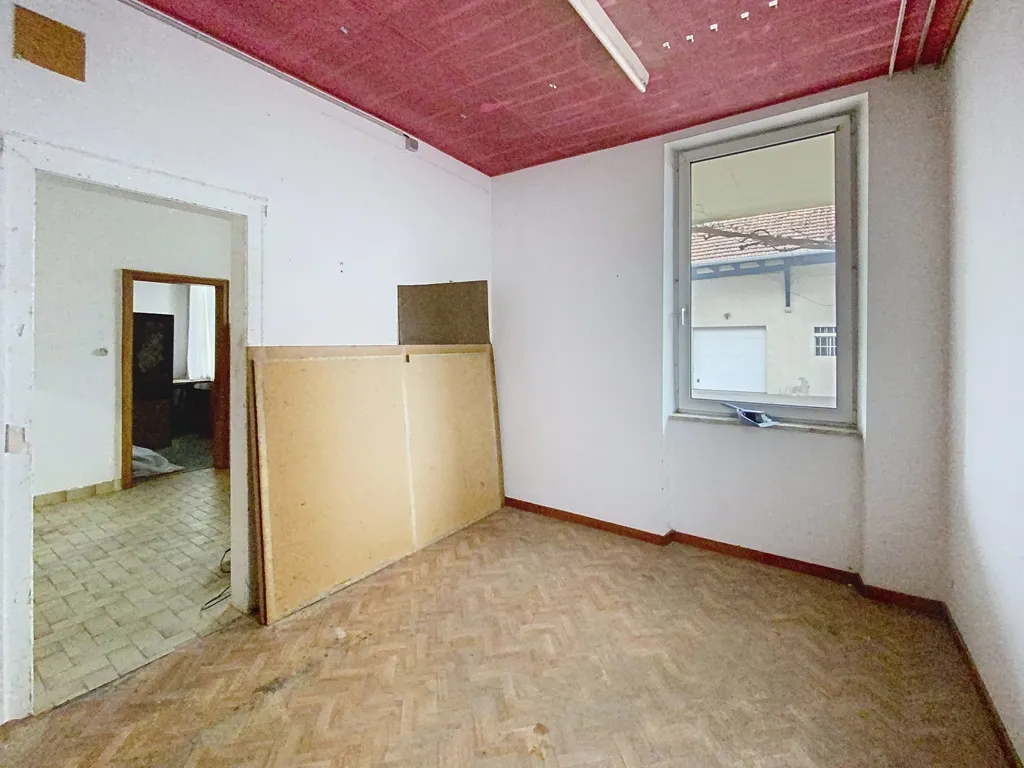 Pièces - Appartement 5 Pièces avec Dépendances à Wolfisheim