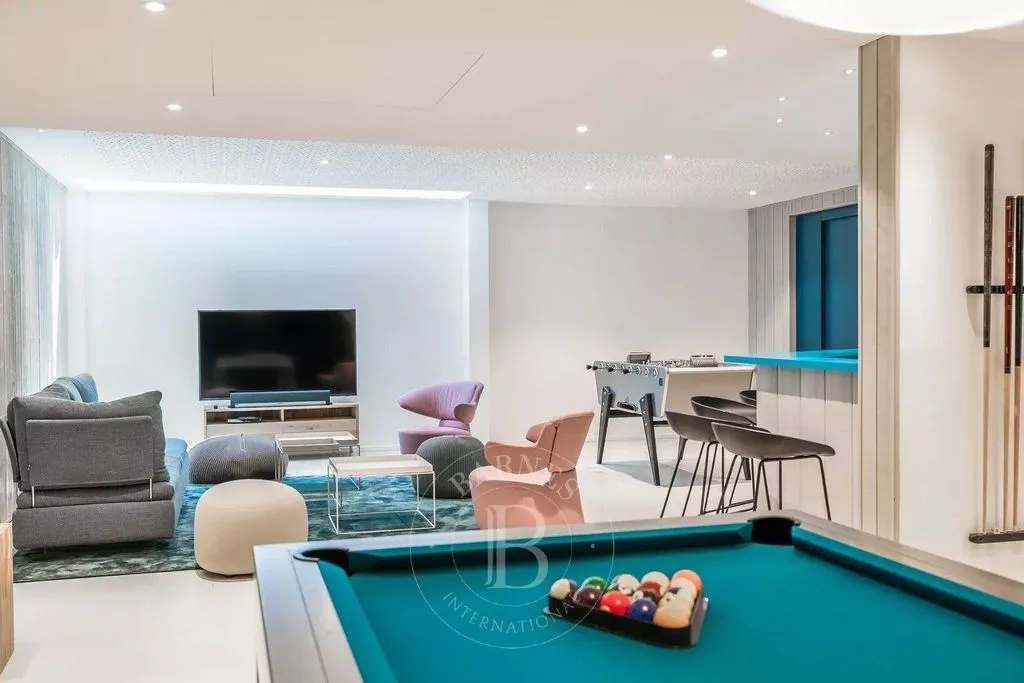 Pièces - Villas Modernes avec Vue sur la Mer à Cannes
