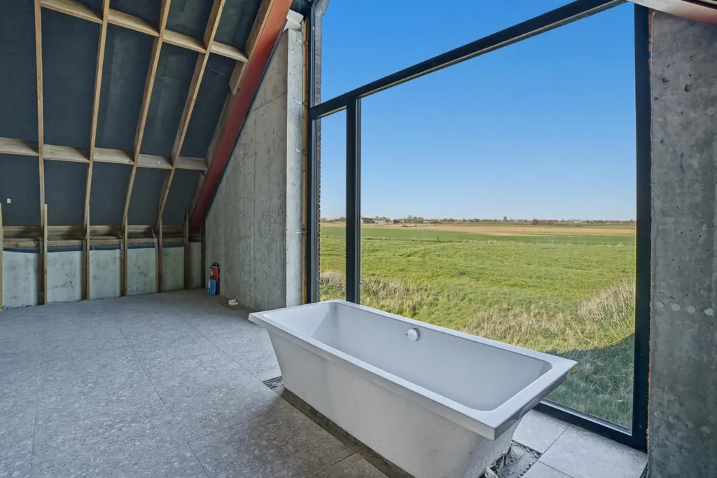Vannitoad - Casco House with 2ha Land in Lo-Reninge