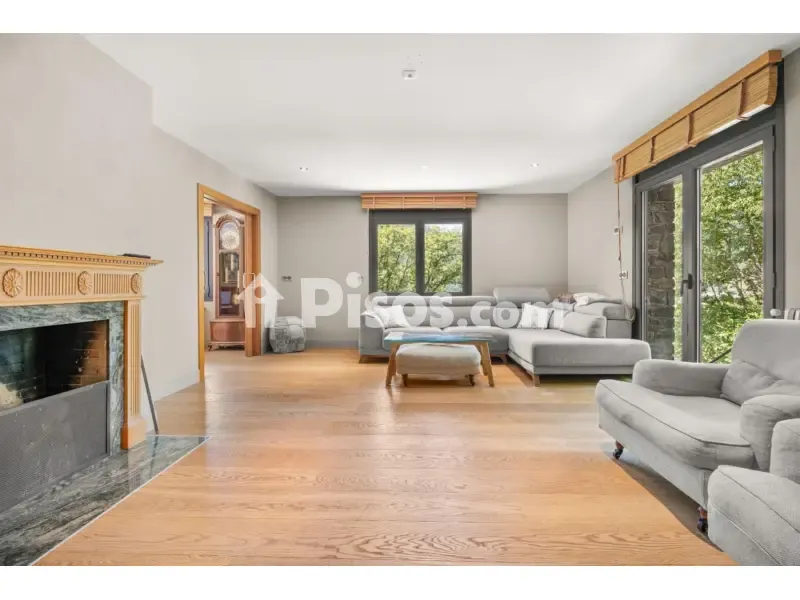 Elutuba - Chalet with Private Garden in Calle Anyós