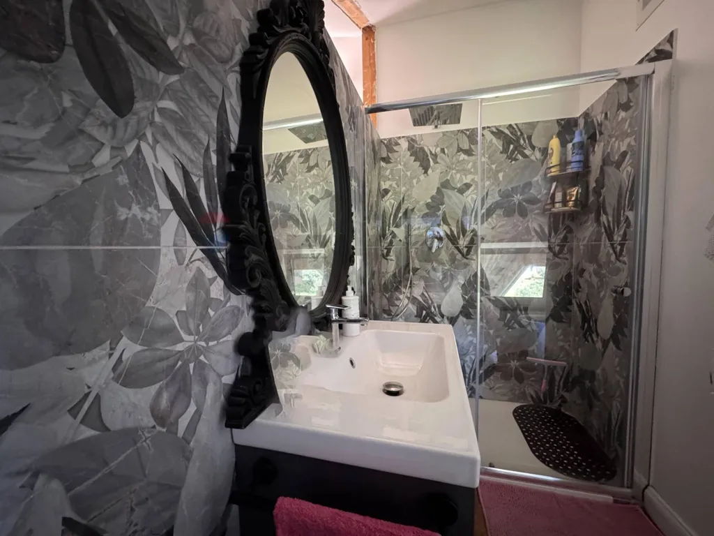Salles de bain - Semi-detached Villa with Terrace in Campobasso