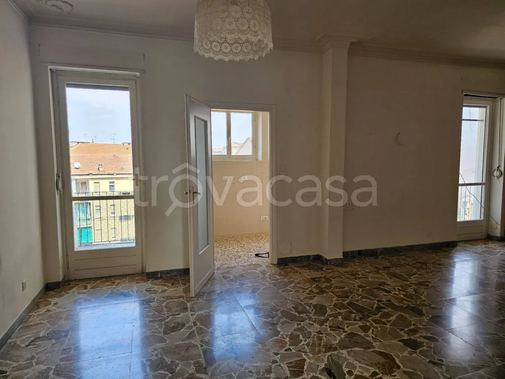 Pièces - Apartment with Balconies in Central Turin