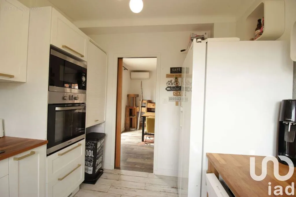Kitchen - House with Pool and Balcony in Saint-Cyprien