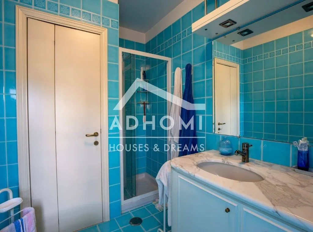 Salles de bain - Penthouse with Sea View in Cagliari