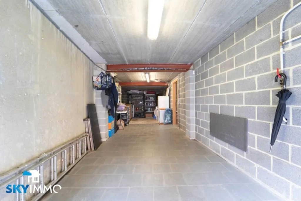 Garage - Apartment with Terrace and Garage in Herstal