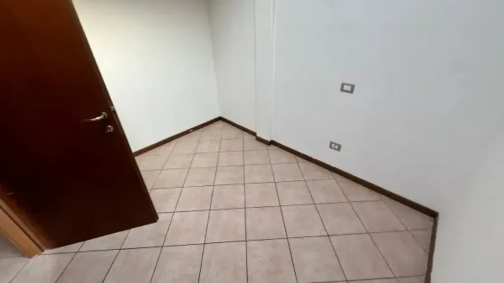 Entrée - Penthouse with Balcony in Romano di Lombardia
