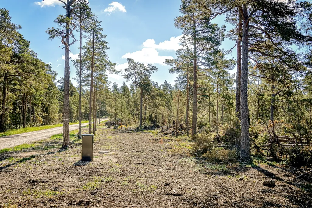 Jardin - Plot with Beach Access in Gothem, Gotland