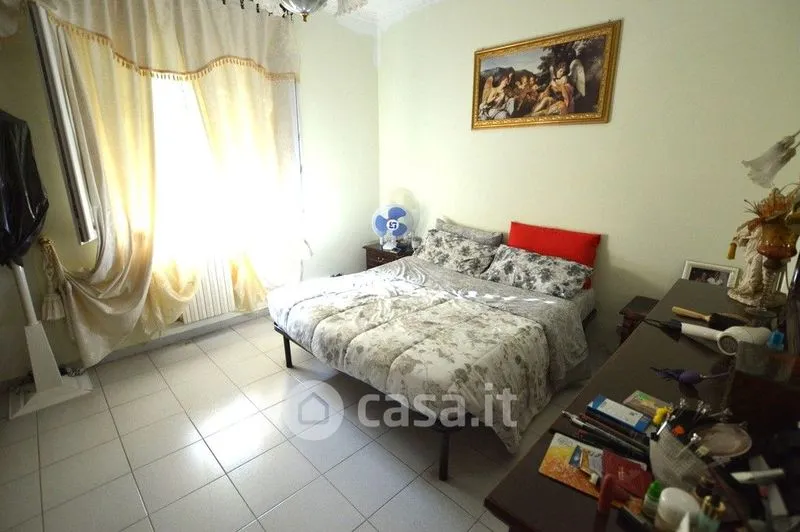 Chambres - Independent House with Triple Aspect in Lavello