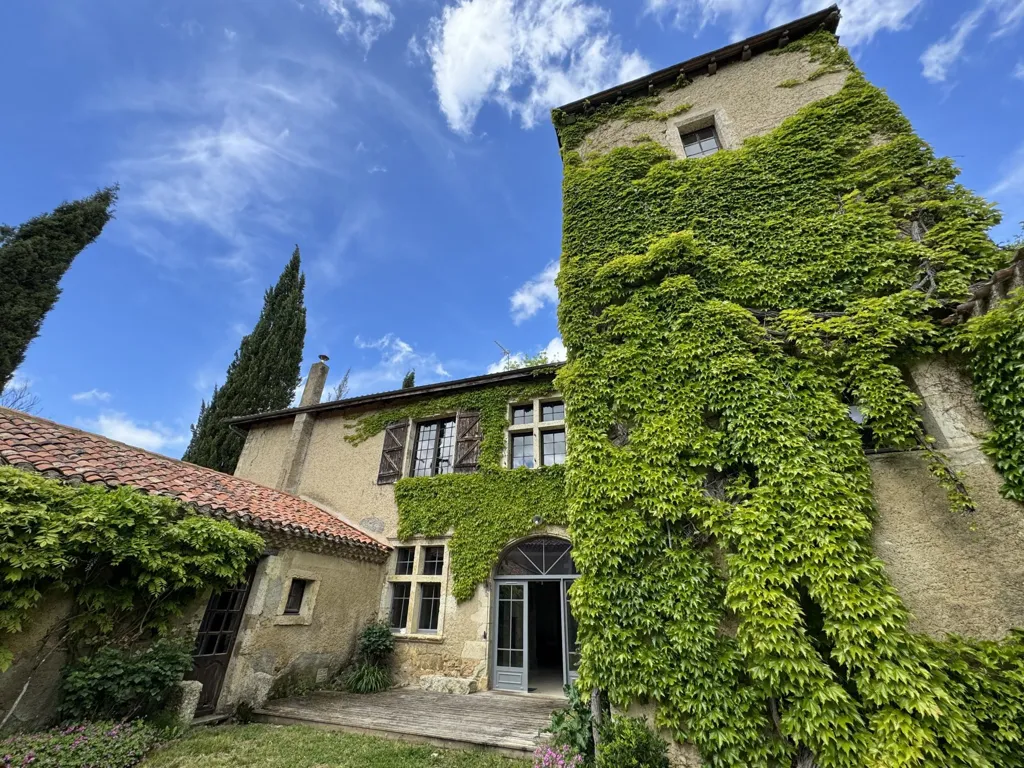 Aed - 16th Century Manor with Pool near Auch