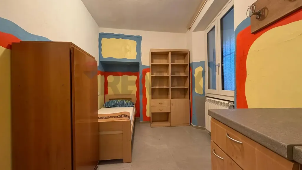Magamistoad - Rearranged Terraced House in Serina