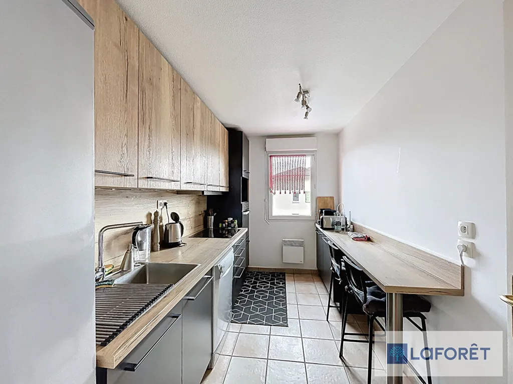Köök - Furnished Flat with Balcony in Collonges