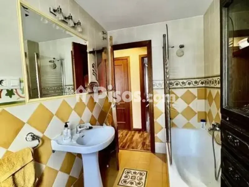 Salles de bain - Spacious Apartment with Terrace in El Torreón