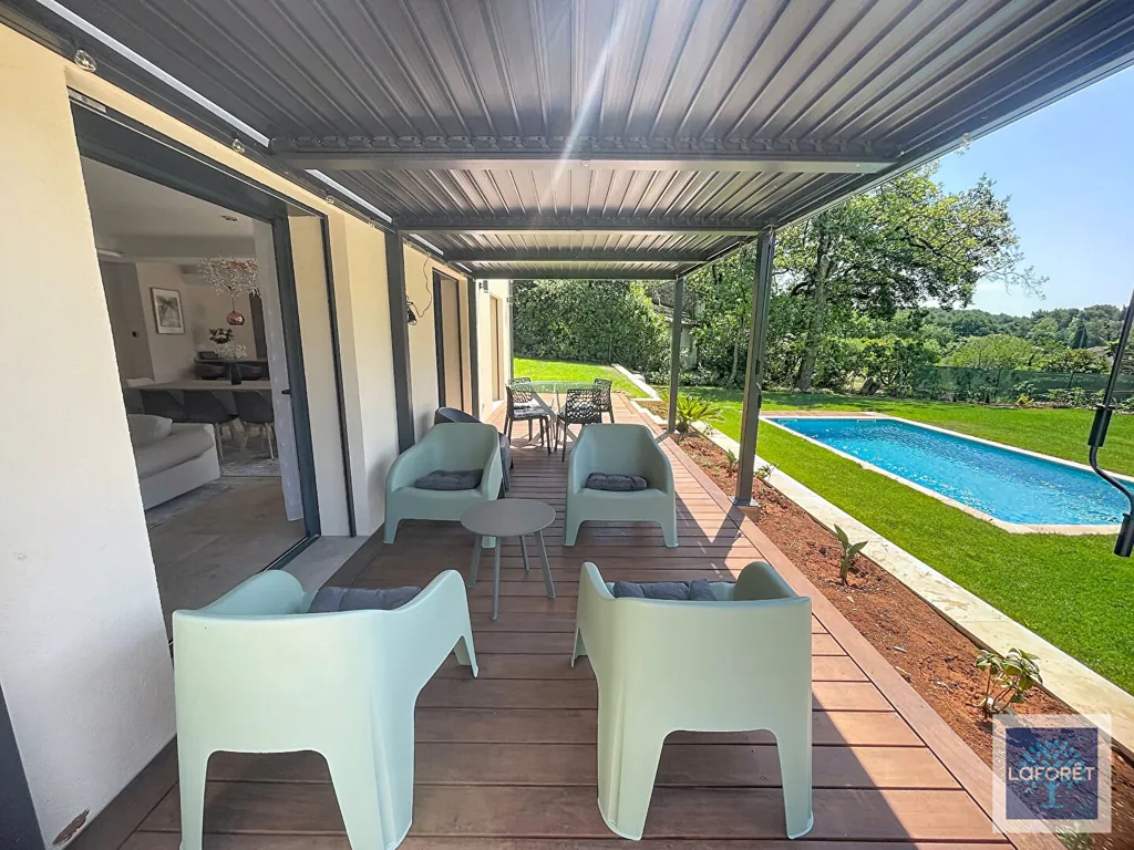 Piscine - Villa Neuve avec Piscine à Saint-Paul-de-Vence