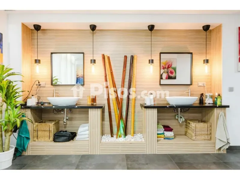 Salles de bain - Loft with Exterior Access in Calle de Zúñiga