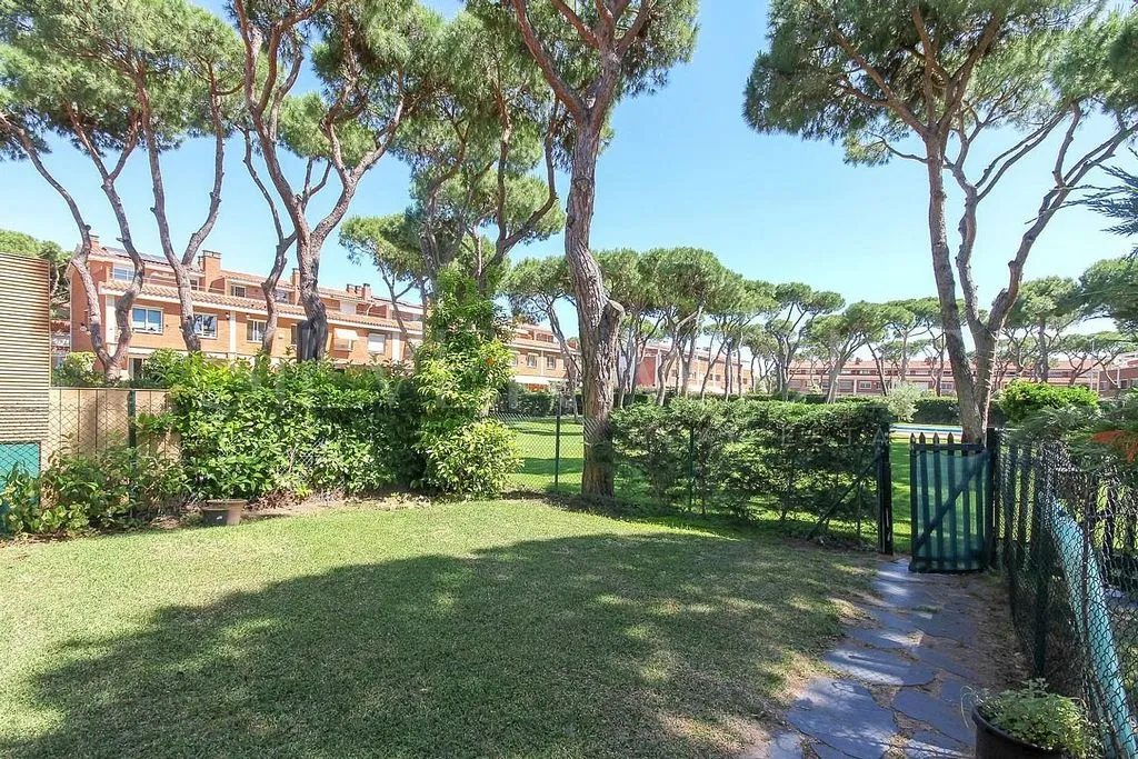 Jardin - Terraced House with Pool in Gavà Mar