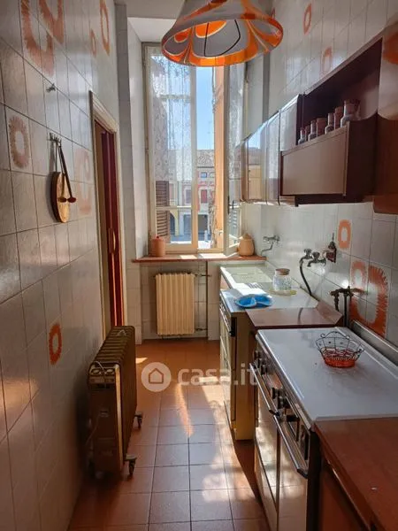 Köök - Townhouse with Piazza View in Brescello