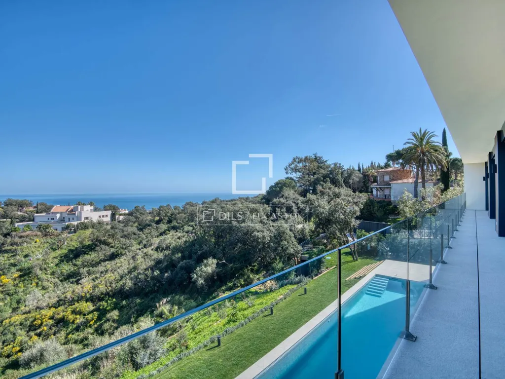 Piscine - Newly Built Villa with Sea Views in Platja d'Aro