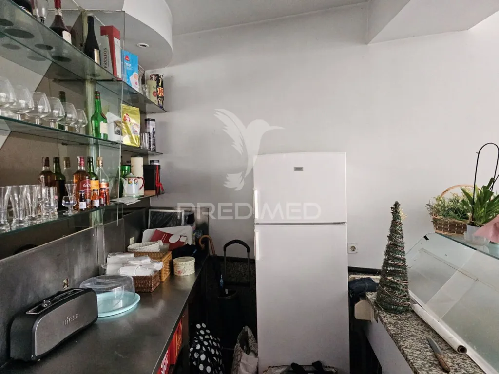 Cuisine - Equipped Café Shop in Santo Tirso Centre