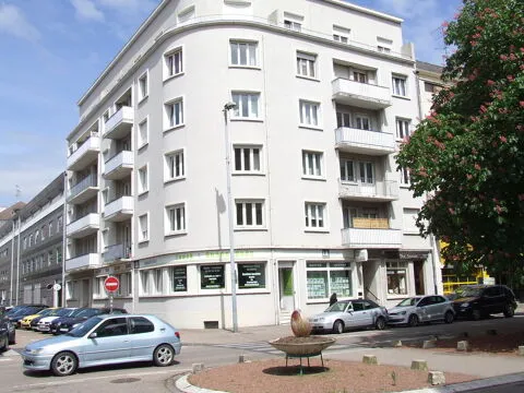 Appartement 5 pièces à Coin-sur-seille