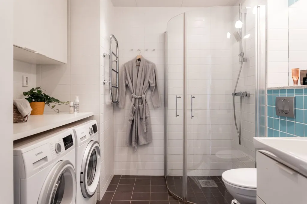 Salles de bain - Apartment with Large Balcony in Västra Hamnen