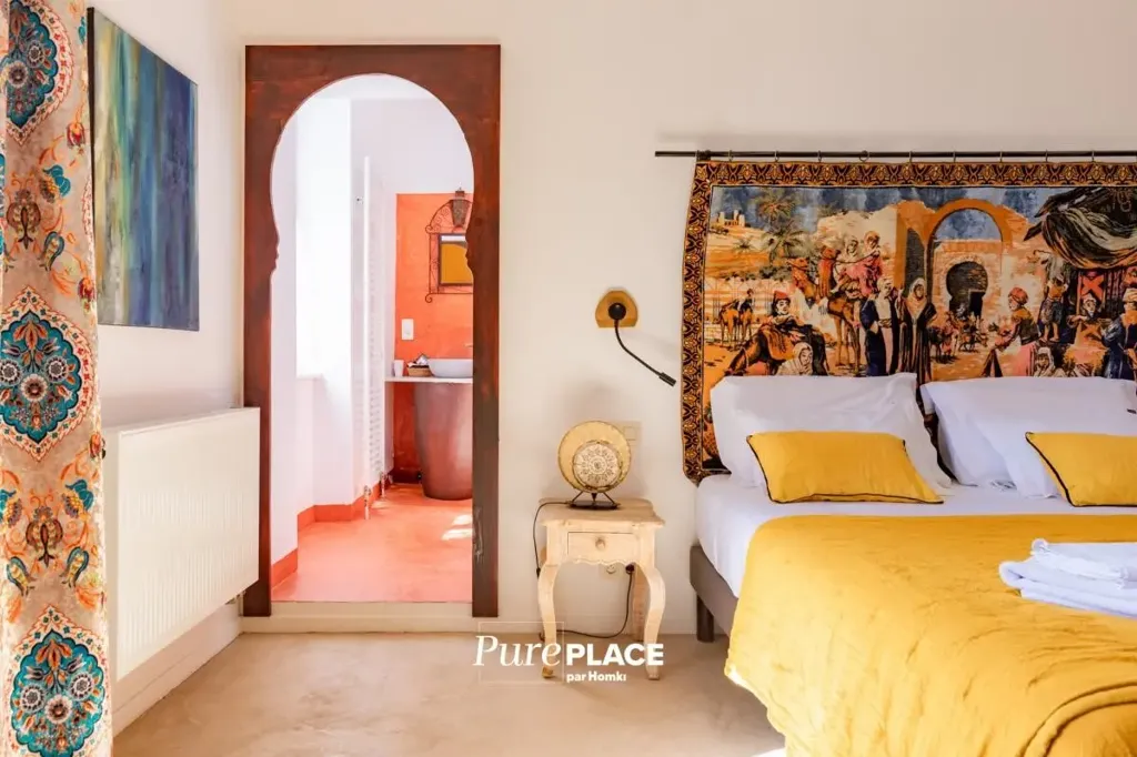 Chambres - Maison d'Hôtes de Caractère avec Piscine à Félines-Termenès