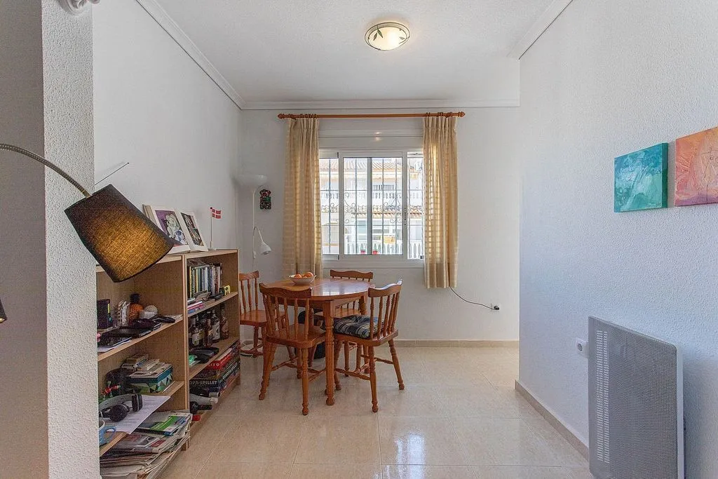Söögituba - Terraced House with Pool in Monte y Mar, Gran Alacant