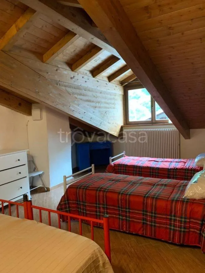 Pièces - Rustic-Style Flat with Sunny Terrace in Vernante