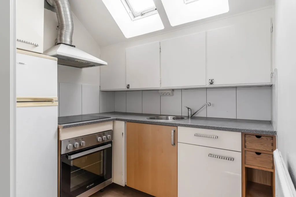 Köök - Renovated Brick House with Potential in Glimåkra