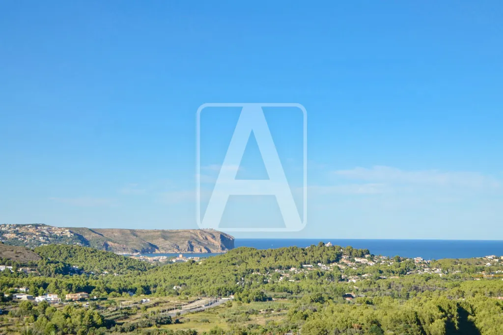 Modern Villa with Panoramic Views in Jávea