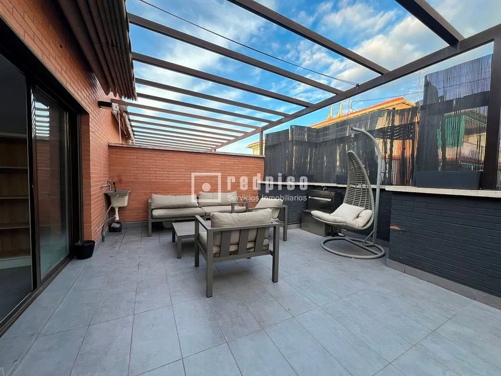 Terrazza - Penthouse with Pool in Canillas
