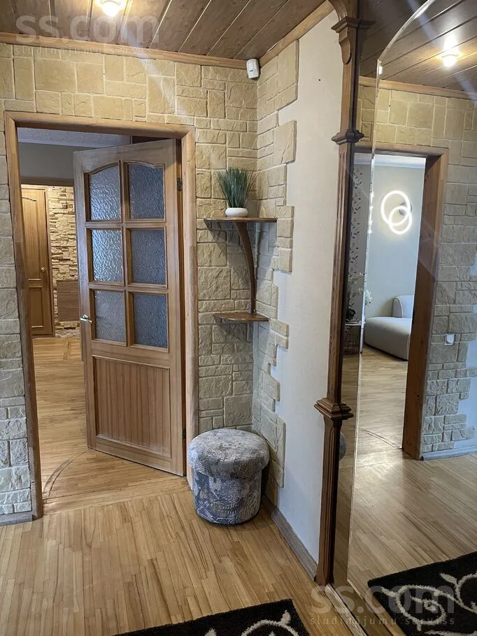 Hallway - 3-Bedroom Flat with Balcony in Riga