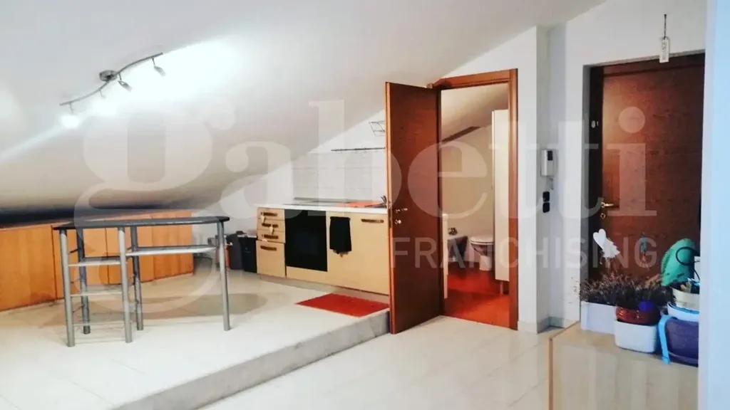 Toad - Mansard Apartment with Balcony in Avellino