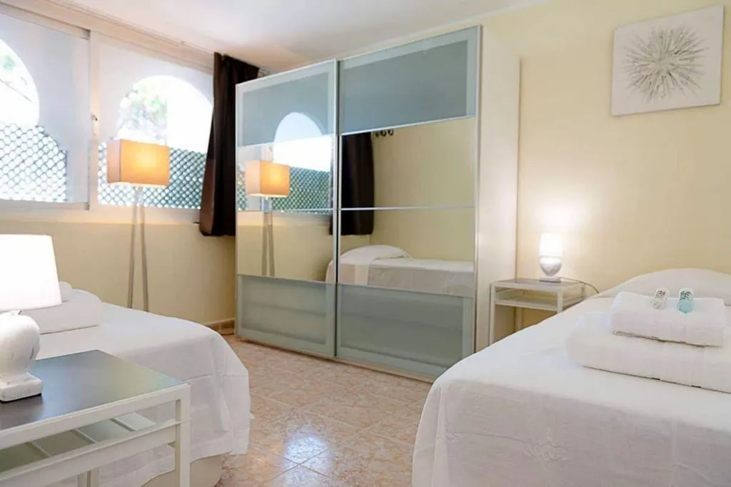 Magamistoad - Penthouse with Pool View in Estepona