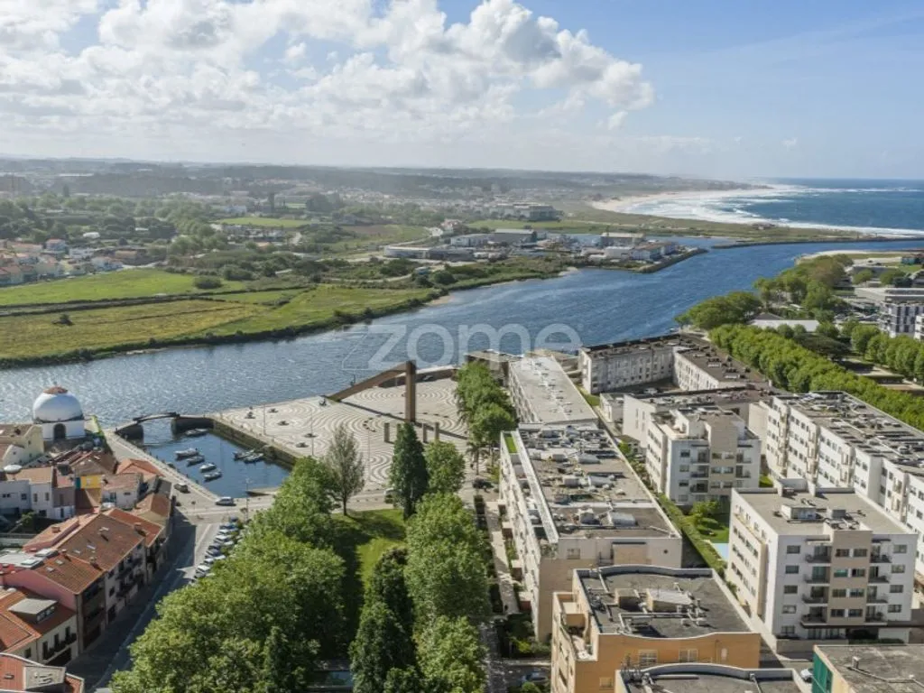Vista aerea - Luxury House with River View in Vila do Conde