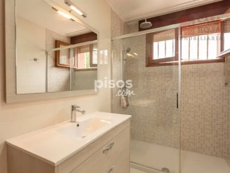 Salles de bain - Maison 5 chambres à ES