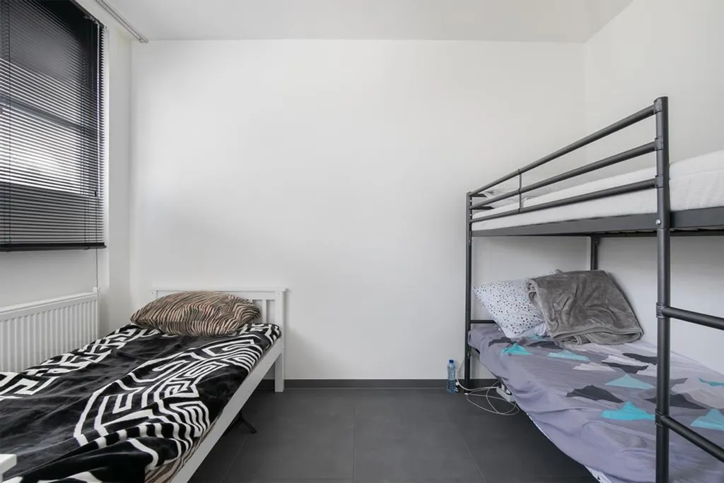 Magamistoad - Two Maisonnettes with Separate Entrances in Rotterdam