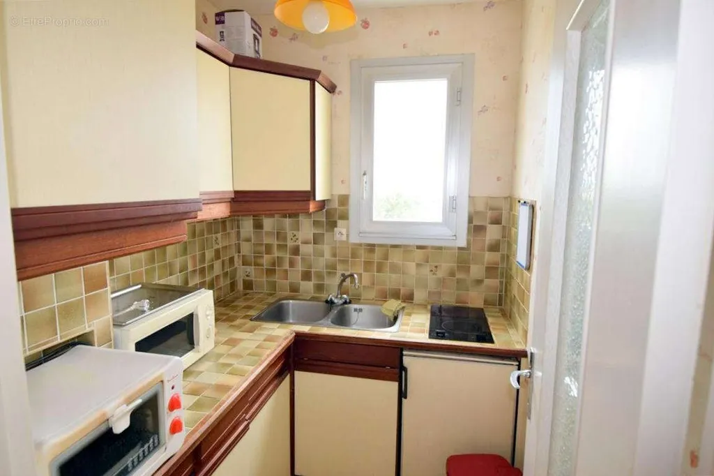 Köök - Studio with Balcony in Royan