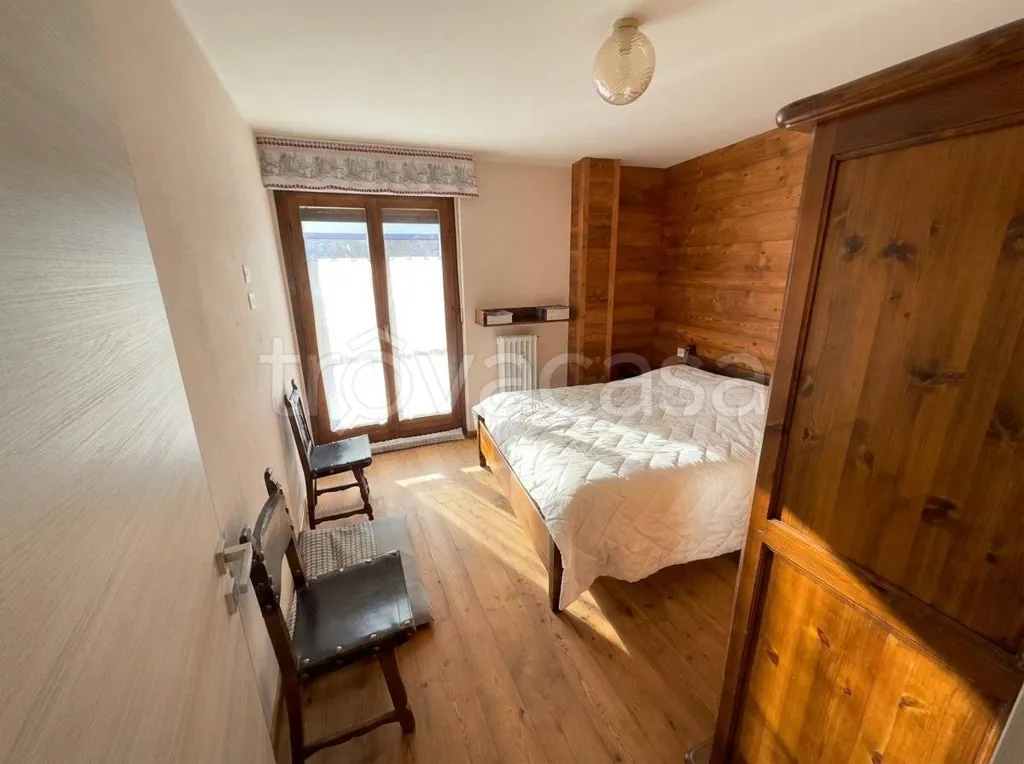 Chambres - Rustic Apartment with South-Facing Terrace in Bardonecchia