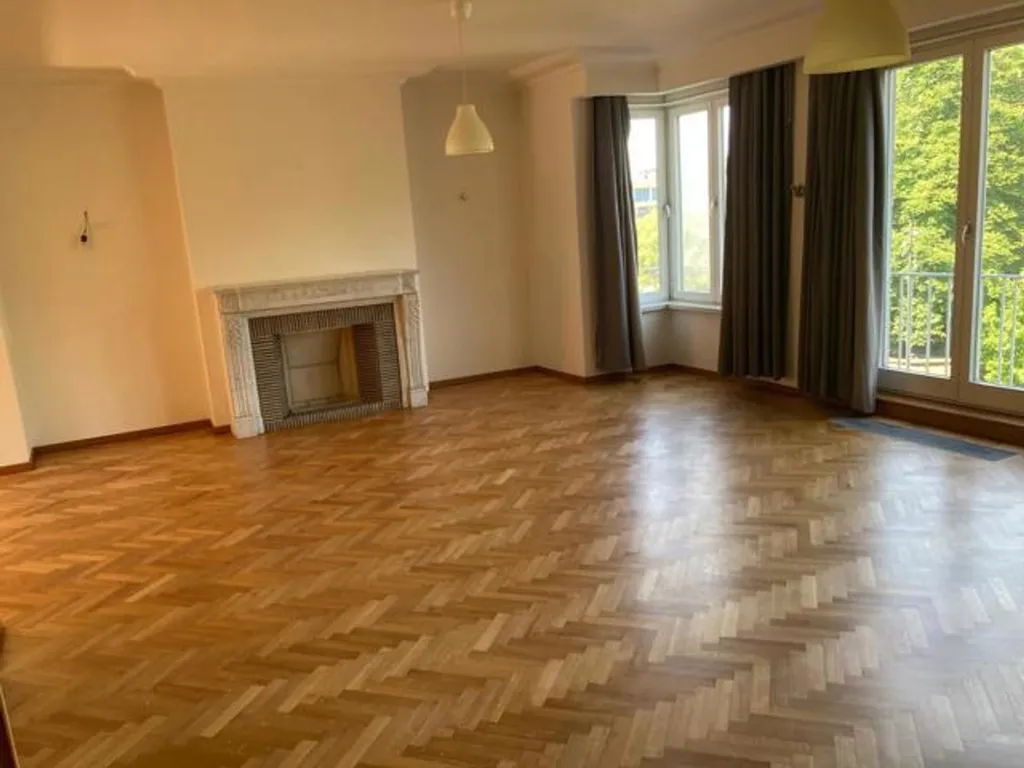 Soggiorno - Spacious Apartment with Terrace in Charleroi