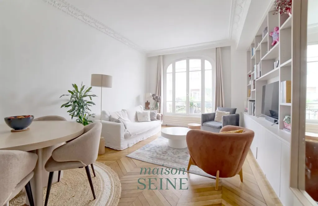 Elutuba - 5-toaline korter asukohas Neuilly-sur-Seine